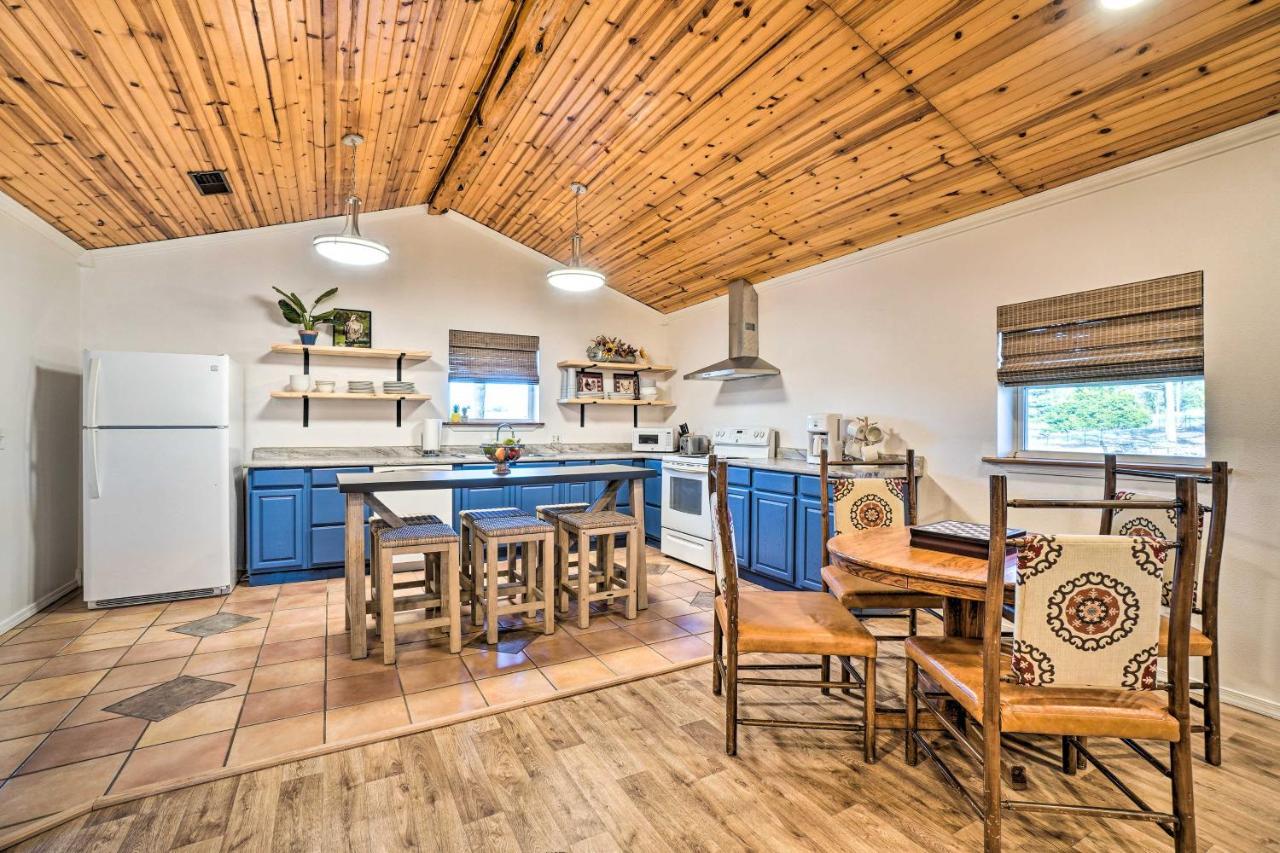 Relaxing Rural Harrison Home - 11 Mi To Town Екстериор снимка